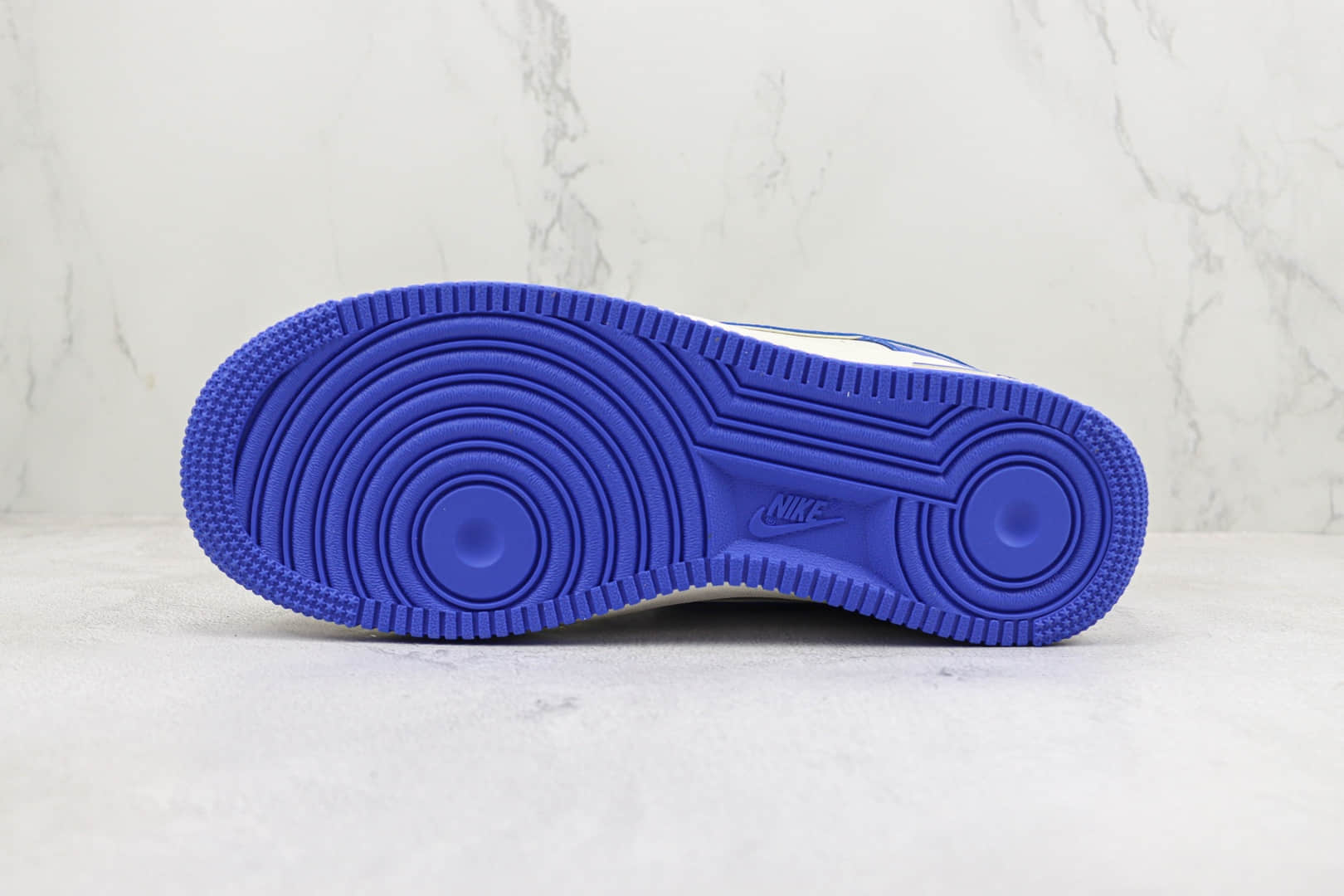 耐克Nike Air Force 1 '07 Low纯原版本空军一号低帮白蓝色板鞋 莆田天花板AF1系列 货号:IO5636-666