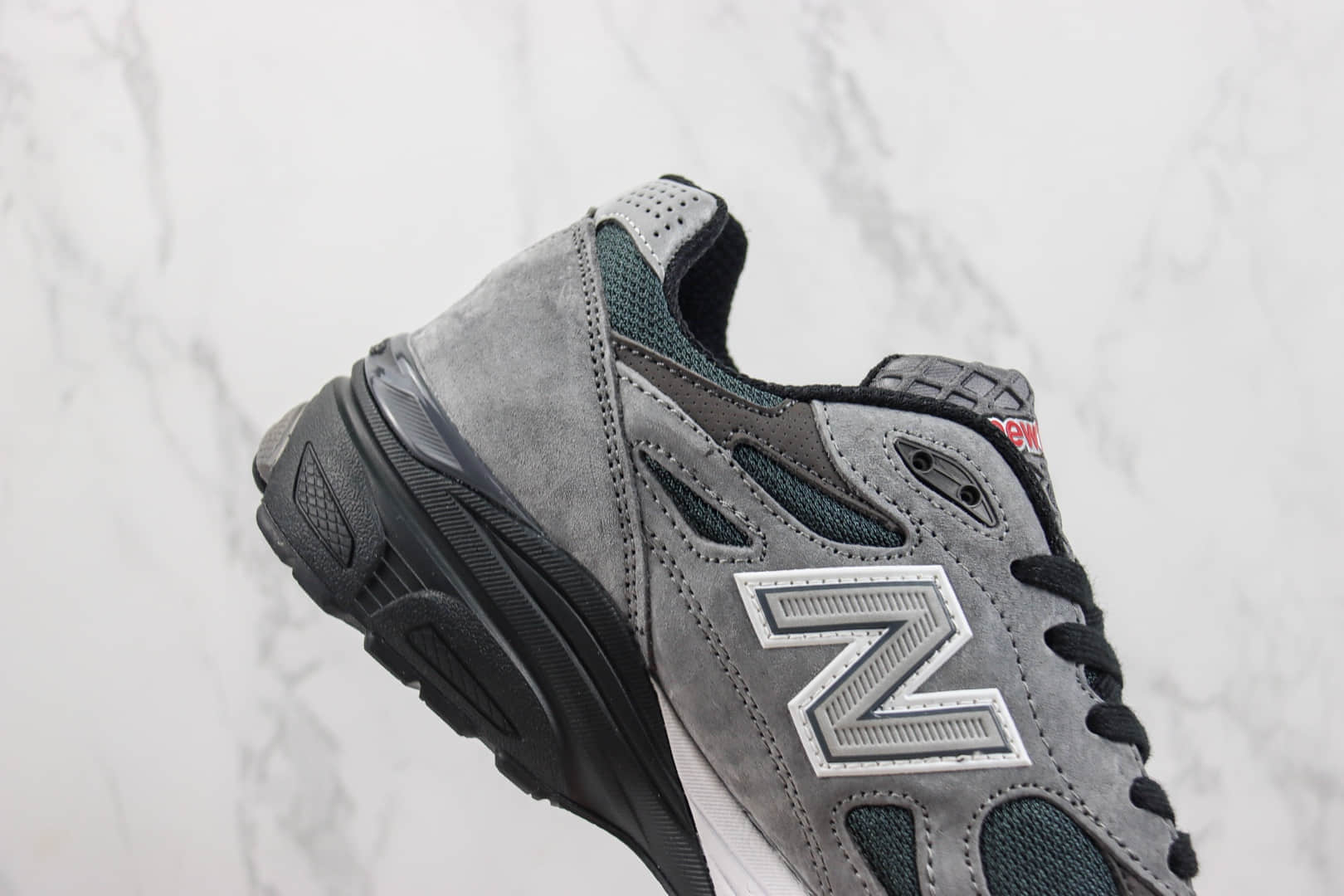 新百伦United Arrows & Sons x New Balance 990V3纯原版本UA联名NB990V3炭灰色复古跑鞋 莆田新百伦货源 货号:M990UA3