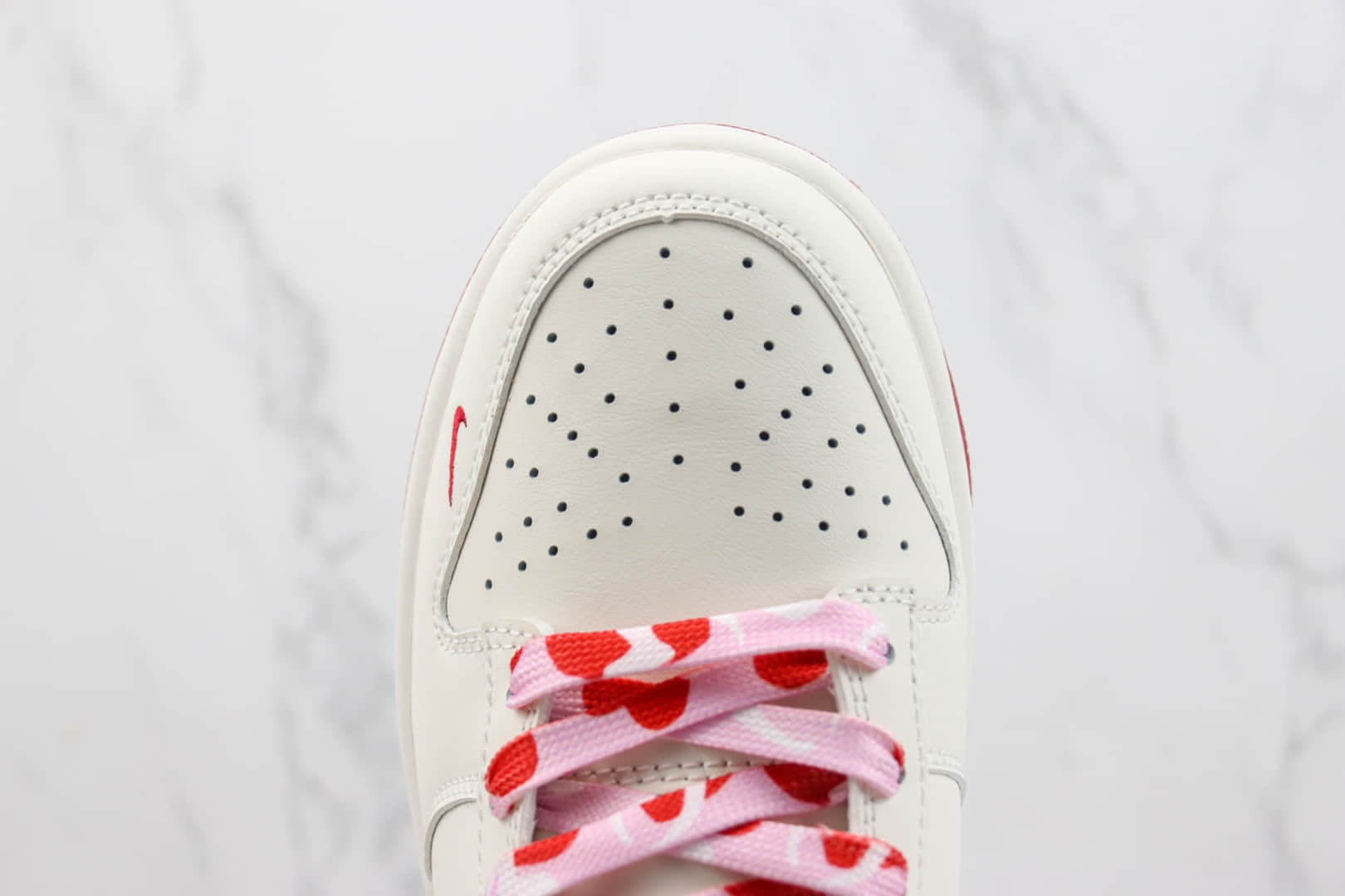 耐克Nike SB Dunk Low纯原版本低帮SB Dunk情人节白红樱桃板鞋 莆田天花板Dunk 货号:FC1688-118