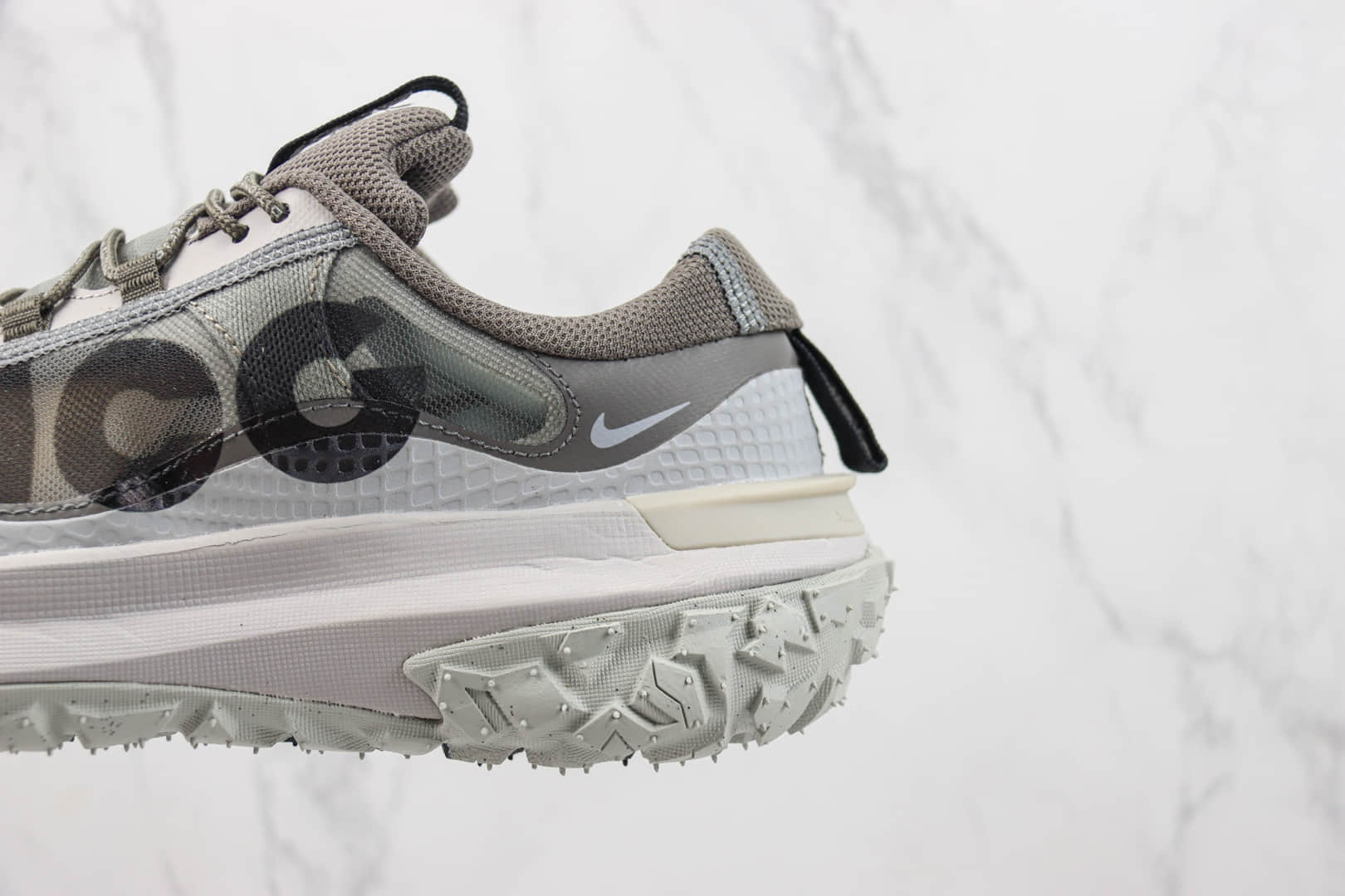 耐克Nike ACG Mountain Fly 2 Low纯原版本山脉2代浅灰色户外登山越野跑鞋 莆田复刻鞋货源 货号：DV7903-003