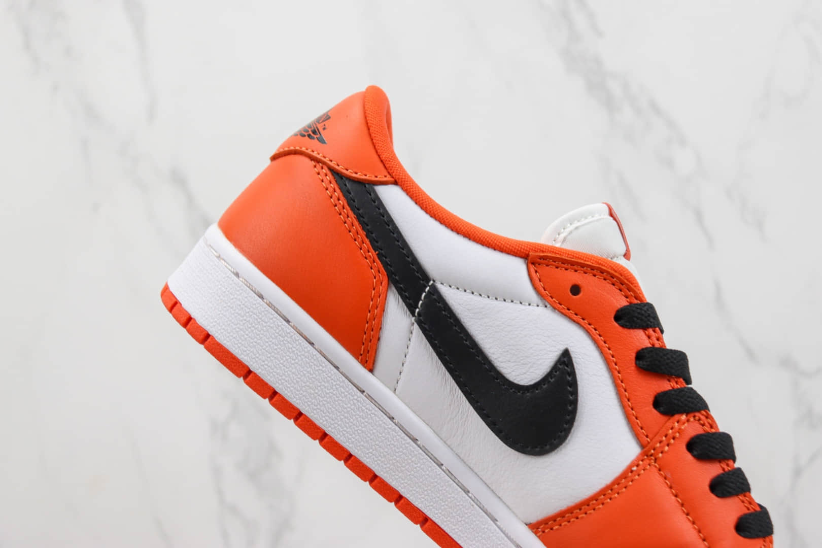 乔丹Air Jordan 1 Low纯原版本低帮AJ1扣碎白橙色板鞋 莆田复刻鞋货源 货号:CZ0775-801