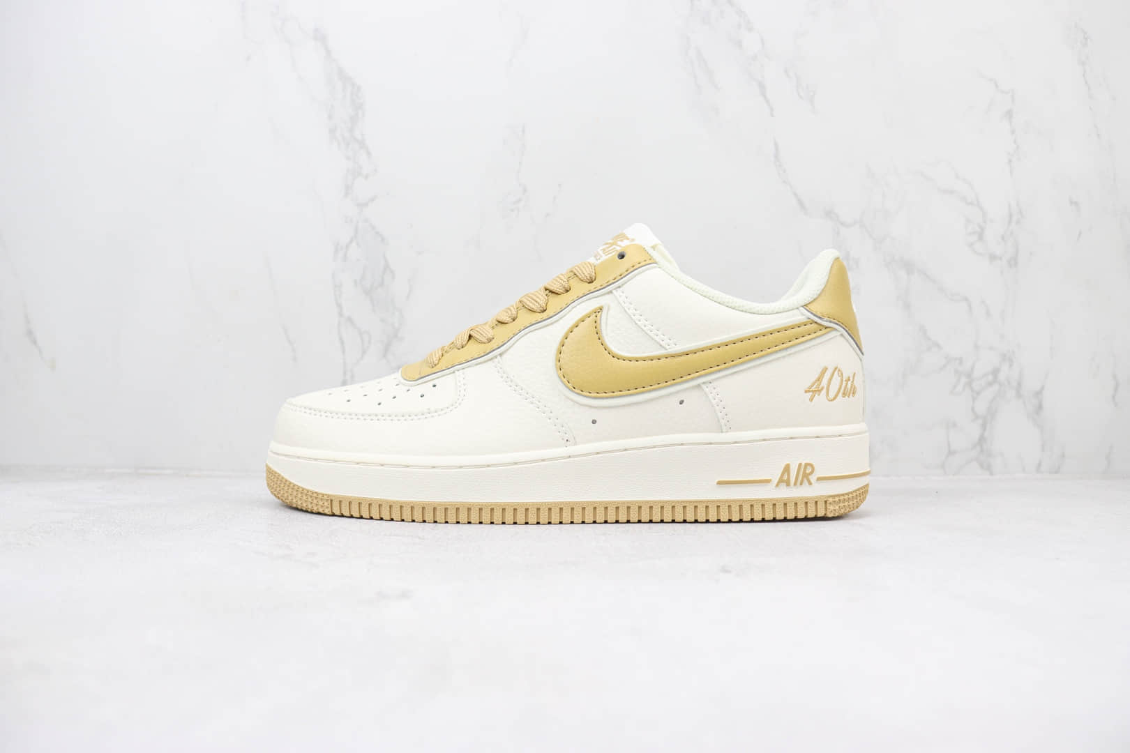 耐克Nike Air Force 1 Low纯原版本低帮AF1空军一号40周年限定板鞋 莆田耐克工厂 货号：JF1983-559