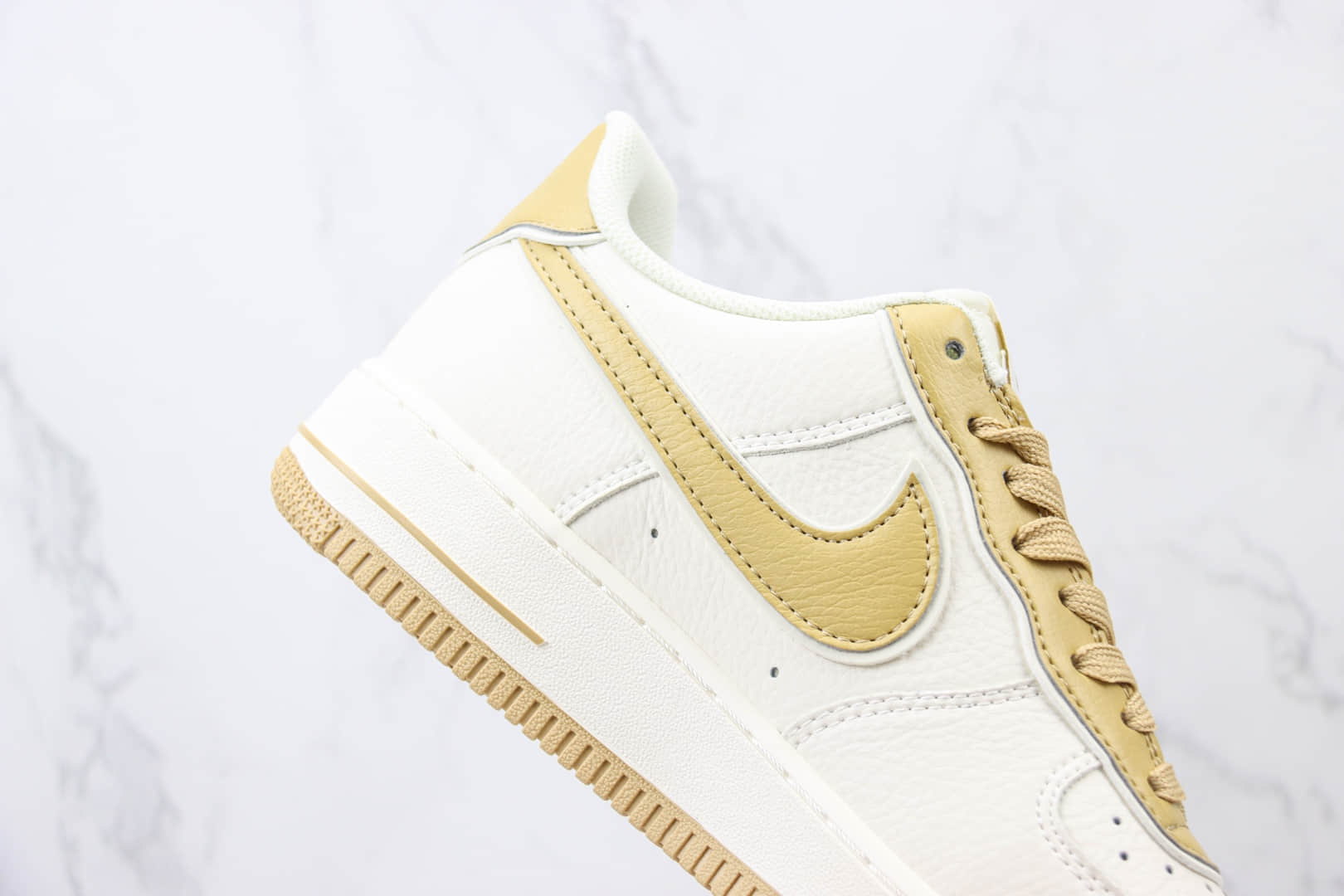 耐克Nike Air Force 1 Low纯原版本低帮AF1空军一号40周年限定板鞋 莆田耐克工厂 货号：JF1983-559