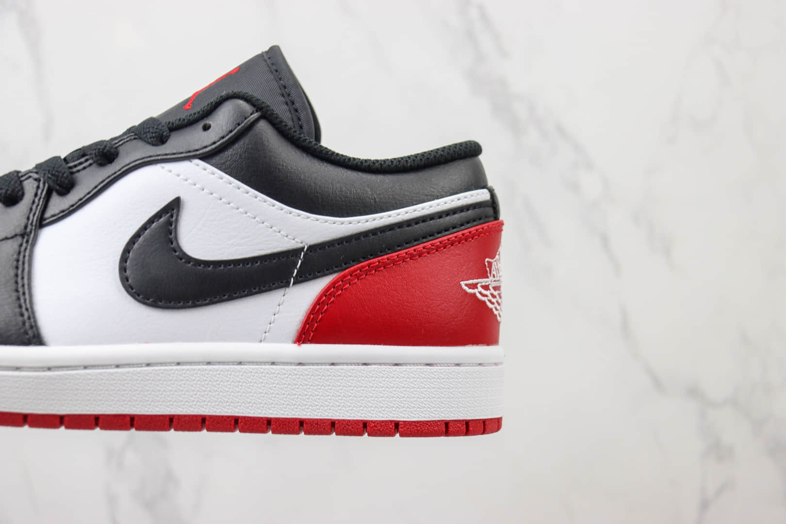 乔丹Air Jordan 1 Low “Bred Toe”纯原版本低帮AJ1黑红脚趾篮球鞋 莆田AJ货源 货号:553558-161