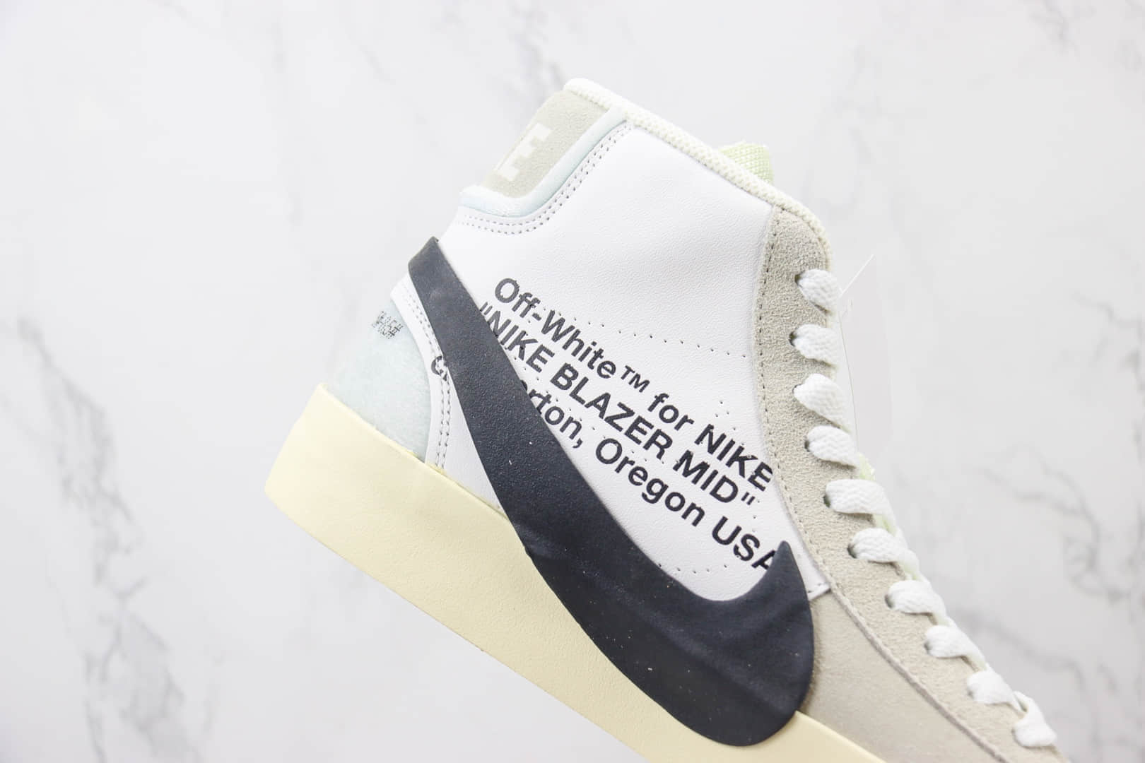 耐克Off-White X Nike Blazer Mid纯原版本中帮开拓者OW联名板鞋 莆田耐克货源 货号:AA3832-100