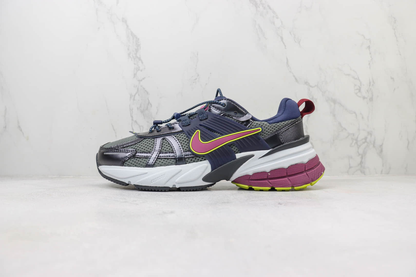 耐克Nike V2K Runtekk纯原版本V2K黑蓝紫复古跑鞋 莆田耐克货源 货号:FV6602-400