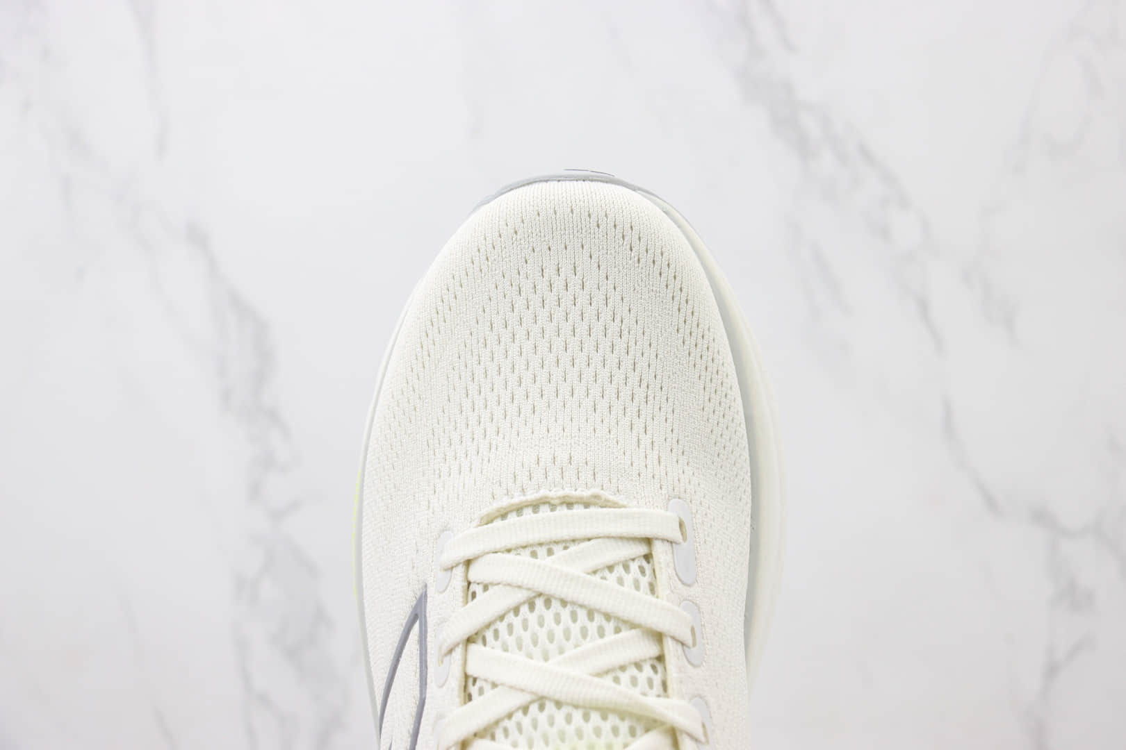 新百伦New Balance Fresh Foam 1080纯原版本NB1080米黄色透气跑鞋 莆田新百伦货源 货号：M1080F13