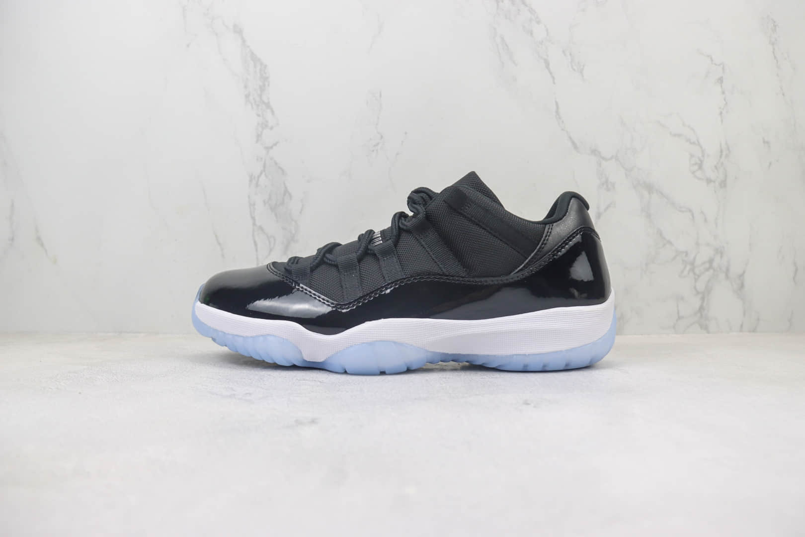 乔丹Air Jordan 11 Low “Space Jam”纯原版本低帮AJ11大灌篮实战篮球鞋 莆田耐克工厂 货号：FV5104-004