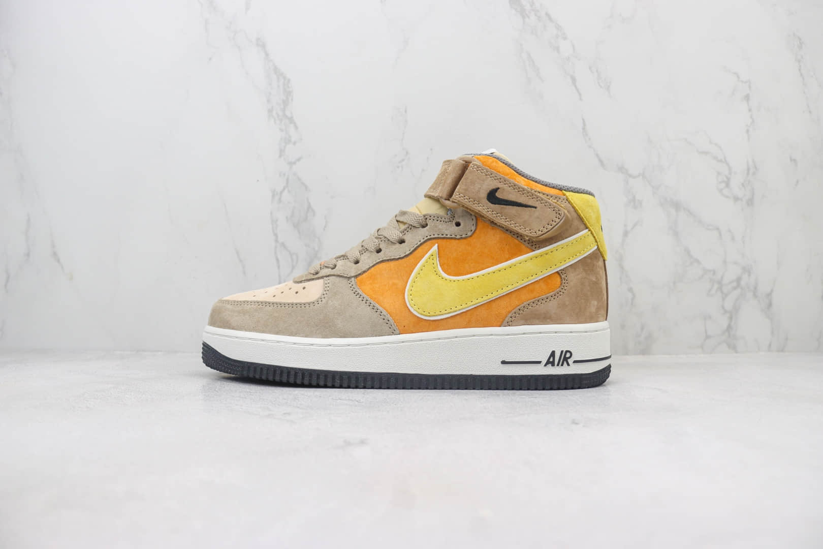 耐克Nike Air Force 1 Mid纯原版本中帮空军一号AF1棕橙色板鞋 莆田耐克代理 货号:CG9908-105