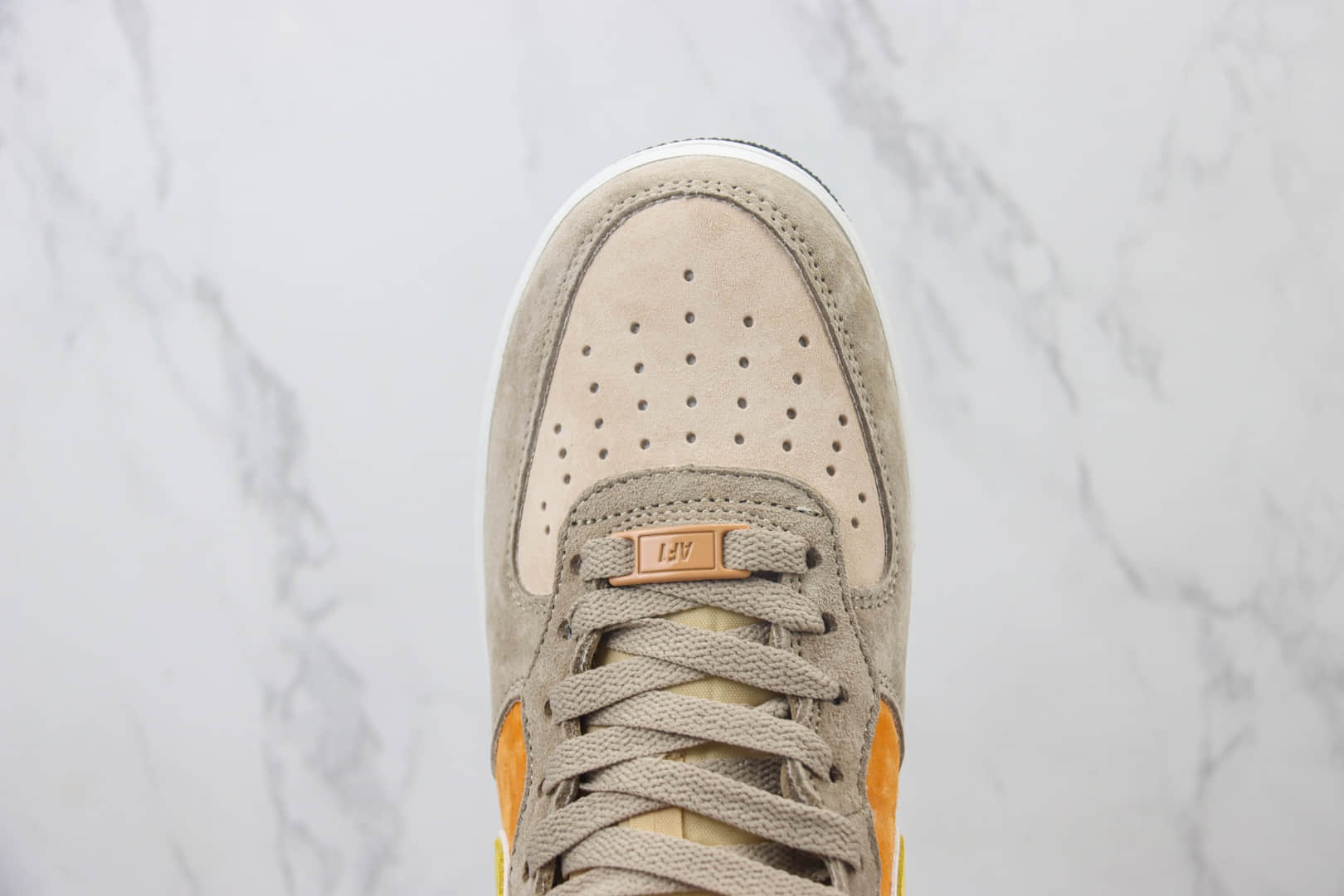 耐克Nike Air Force 1 Mid纯原版本中帮空军一号AF1棕橙色板鞋 莆田耐克代理 货号:CG9908-105