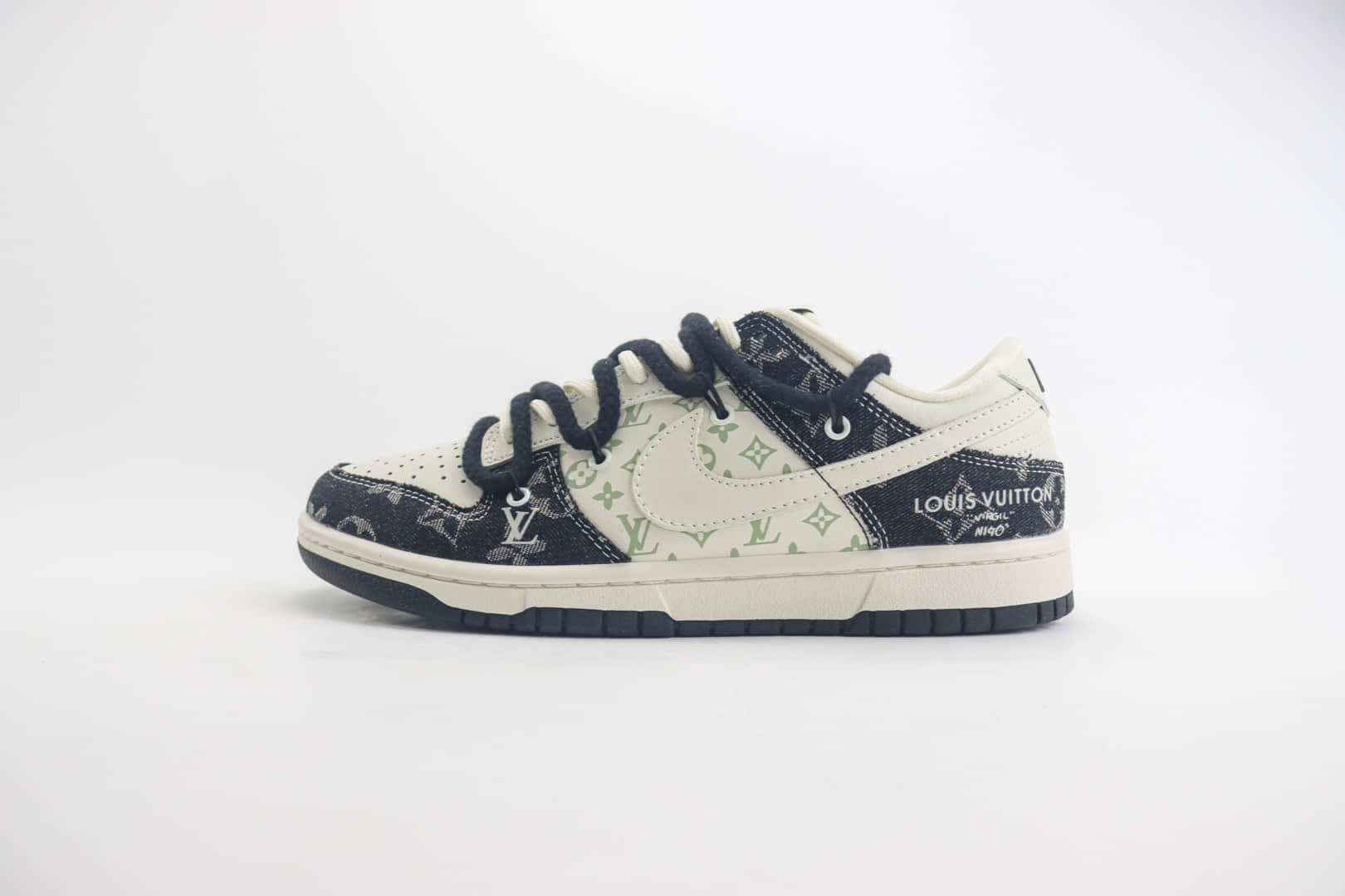 耐克Louis Vuitton x Nike Dunk Low纯原版本路易威登LV联名Dunk黑白牛仔老花解构板鞋 莆田耐克货源 货号:SJ2068-238