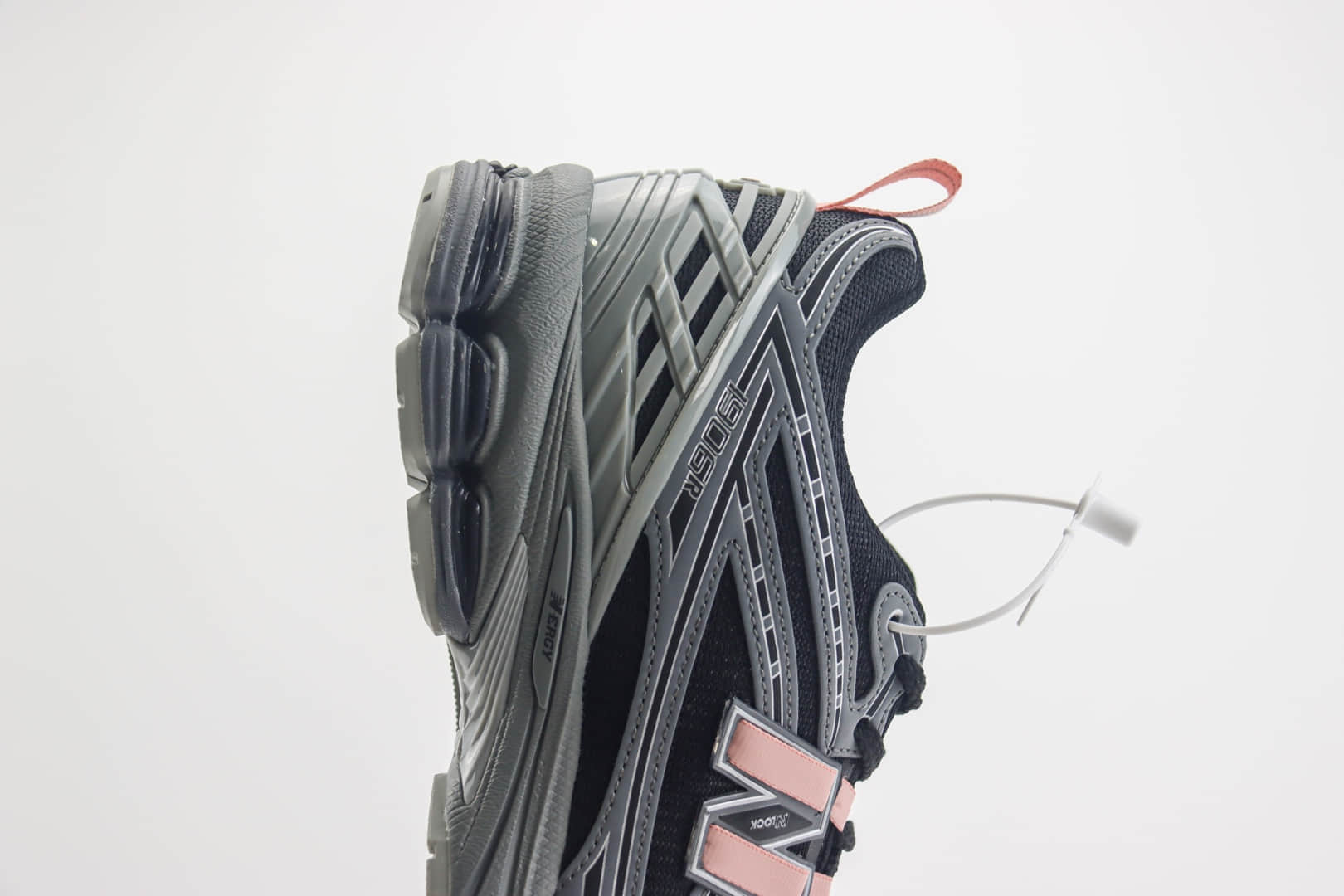 新百伦New Balance 1906纯原版本NB1906黑灰粉复古跑鞋 莆田复刻鞋货源 货号：M1906RHC