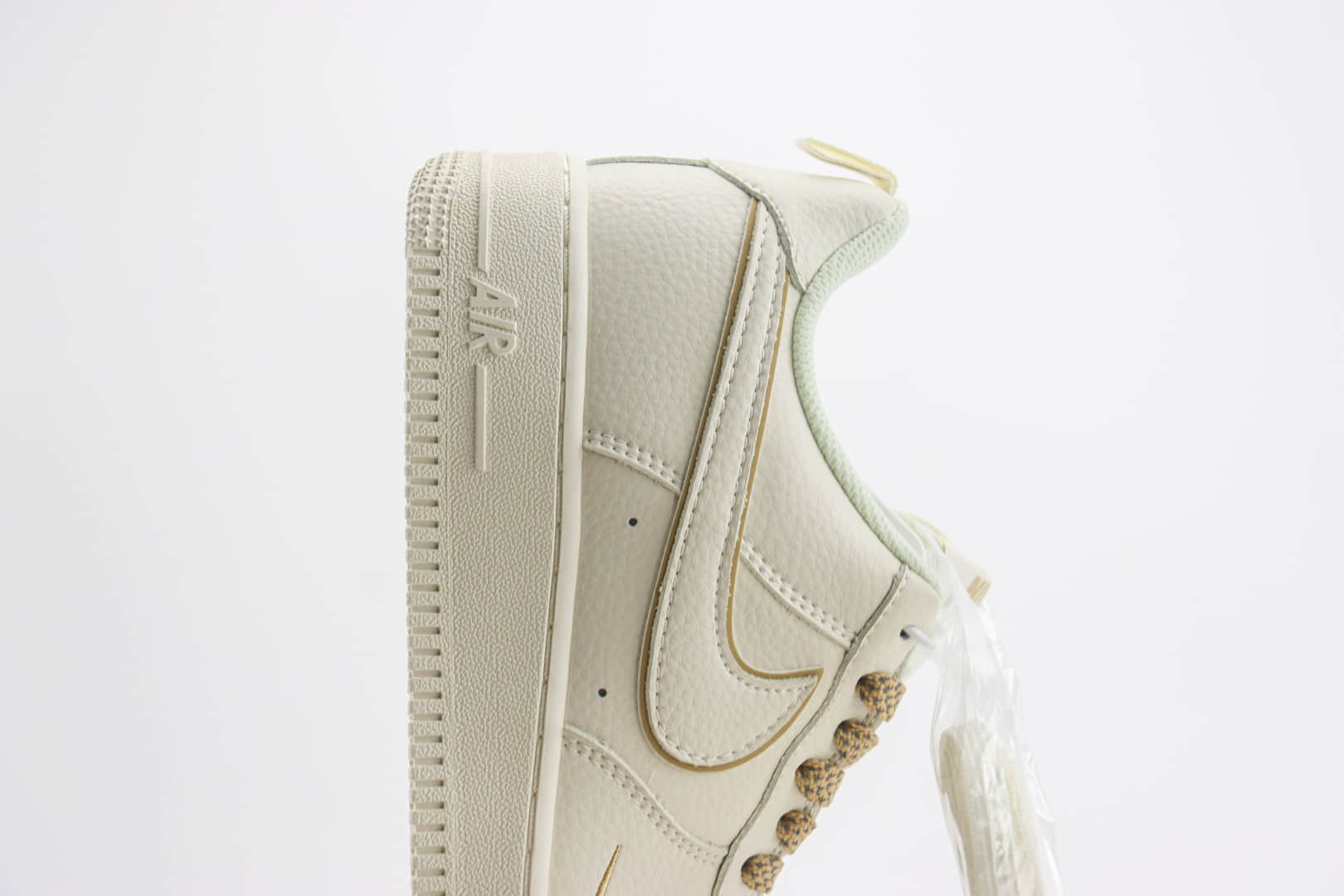 耐克Nike Air Force 1 Low纯原版本空军一号AF1米白棕双勾板鞋 莆田耐克代理 货号：MJ0319-027