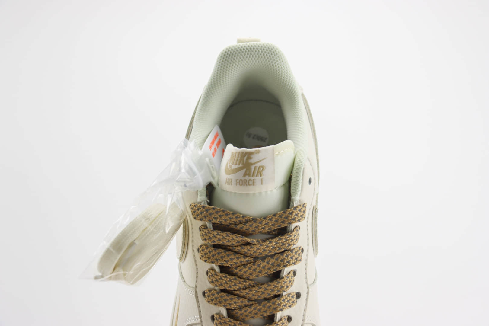 耐克Nike Air Force 1 Low纯原版本空军一号AF1米白棕双勾板鞋 莆田耐克代理 货号：MJ0319-027