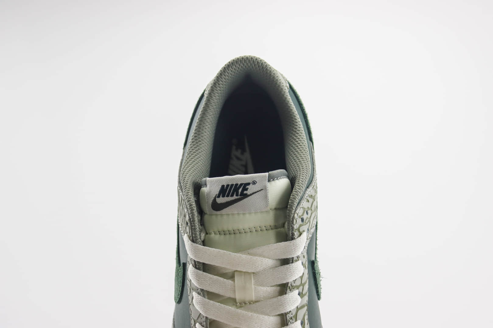 耐克Nike SB Dunk Low纯原版本低帮SB Dunk灰绿色大象纹板鞋 莆田耐克代理 货号：HF4878-053