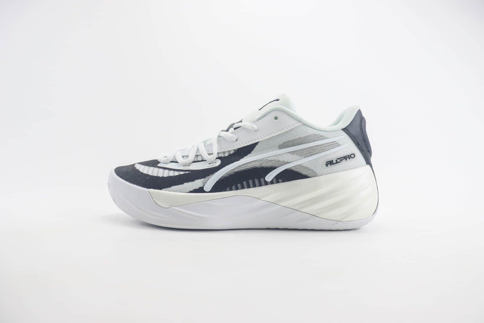 彪马PUMA All-Pro Nitro PE纯原版本亨德森签名鞋白黑实战篮球鞋 莆田彪马货源 货号：彪马PUMA All-Pro Nitro PE纯原版本亨德森签名鞋白黑实战篮球鞋 莆田彪马货源 货号：379081-06