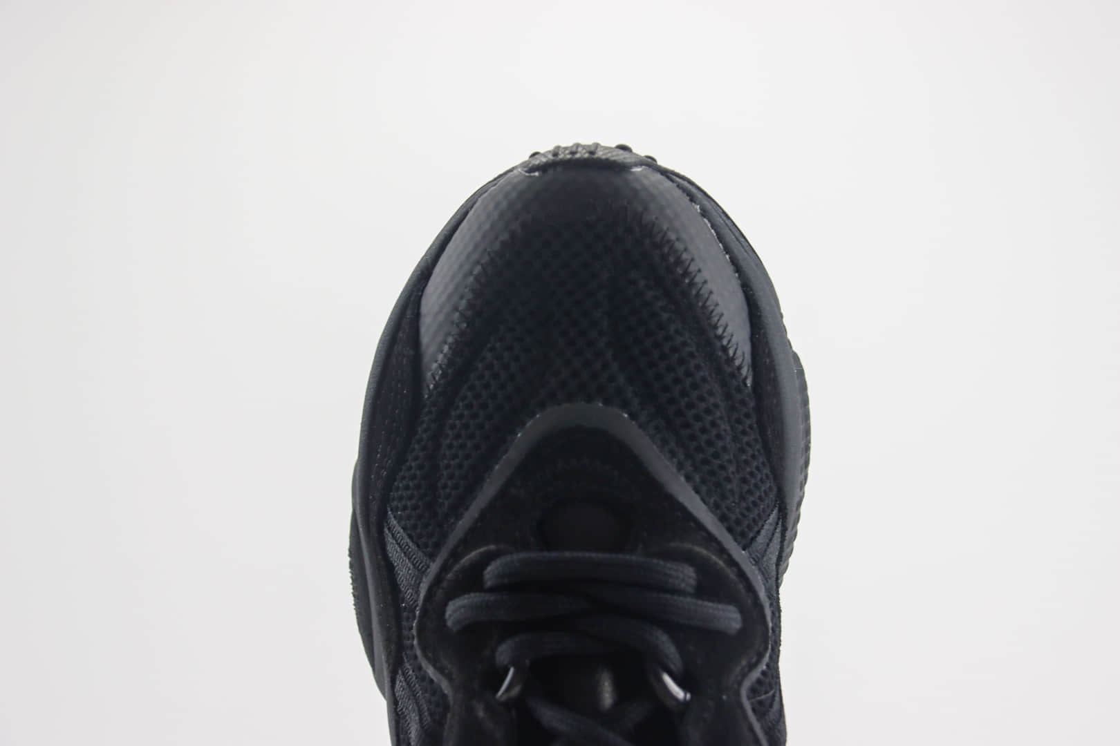 阿迪达斯adidas Originals Ozweego纯原版本水管系列黑武士复古老爹鞋 莆田阿迪达斯代理 货号：EE6999