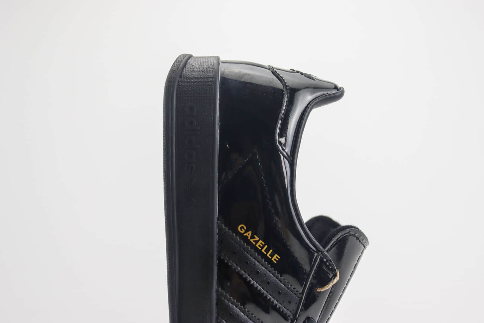 阿迪达斯adidas Originals Gazelle纯原版本黑色漆皮布洛克板鞋 莆田阿迪达斯批发 货号:IG1891