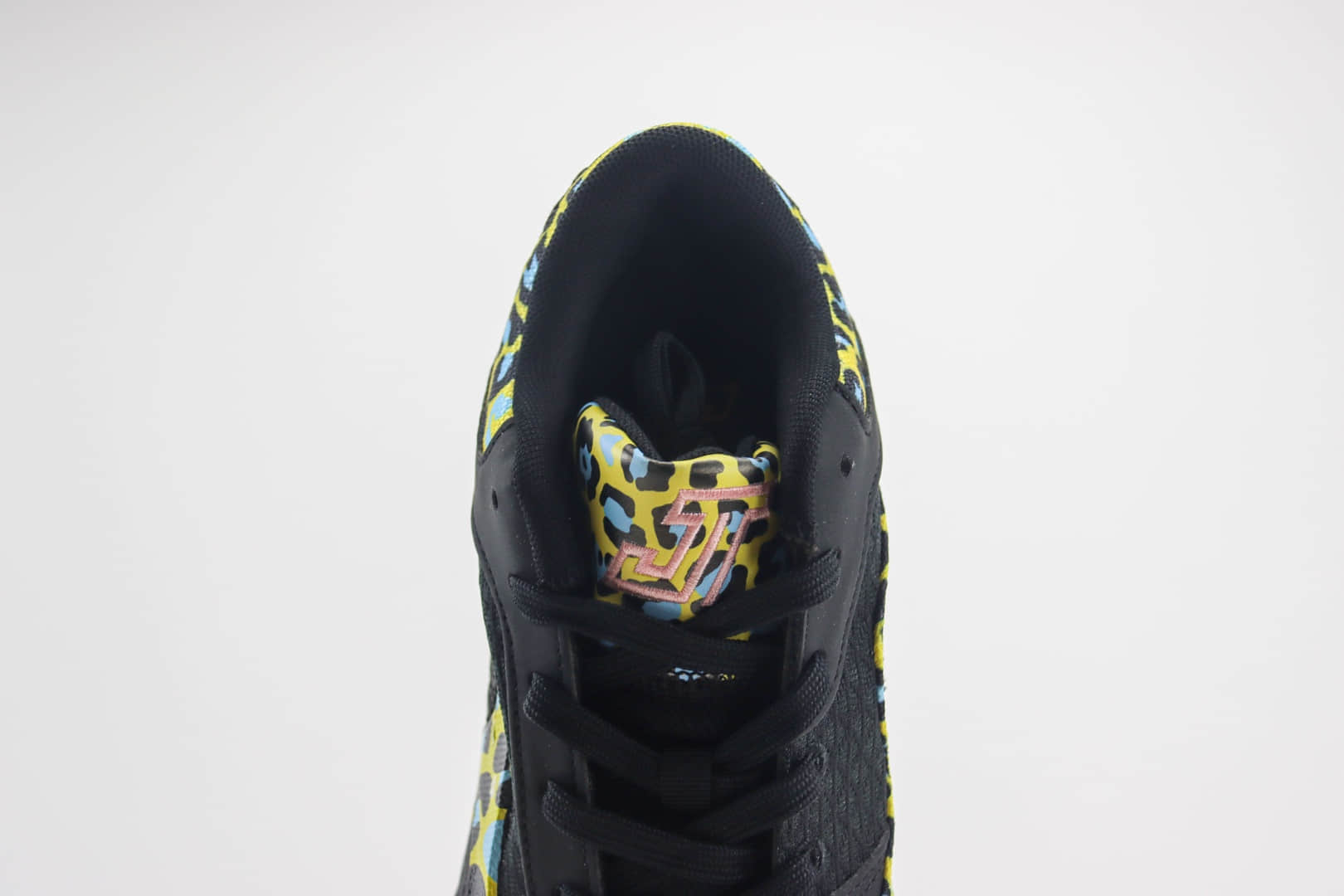 乔丹Jordan Tatum 2纯原版本塔图姆2代黑黄豹纹实战篮球鞋 莆田AJ货源 货号：FJ6457-500