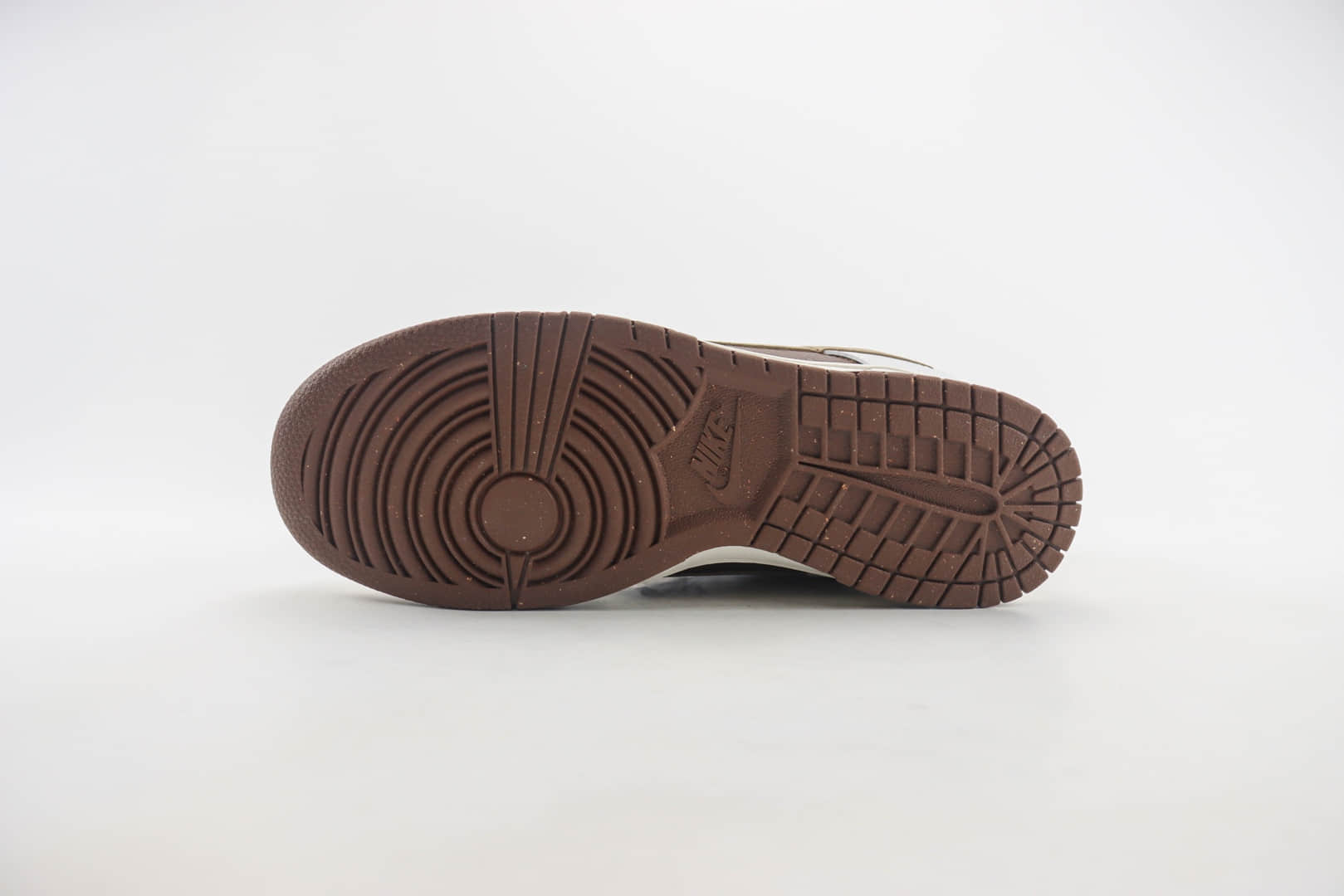 耐克Nike SB Dunk Low纯原版本低帮SB Dunk白棕色滑板板鞋 莆田耐克货源 货号:HF4292-100