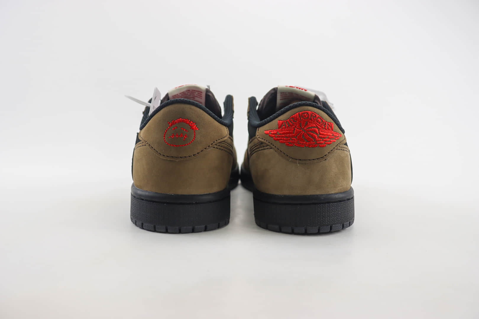 乔丹Travis Scott x Air Jordan 1 Low纯原版本低帮AJ1联名TS黑棕倒钩板鞋 莆田AJ货源 货号：DM7866-202
