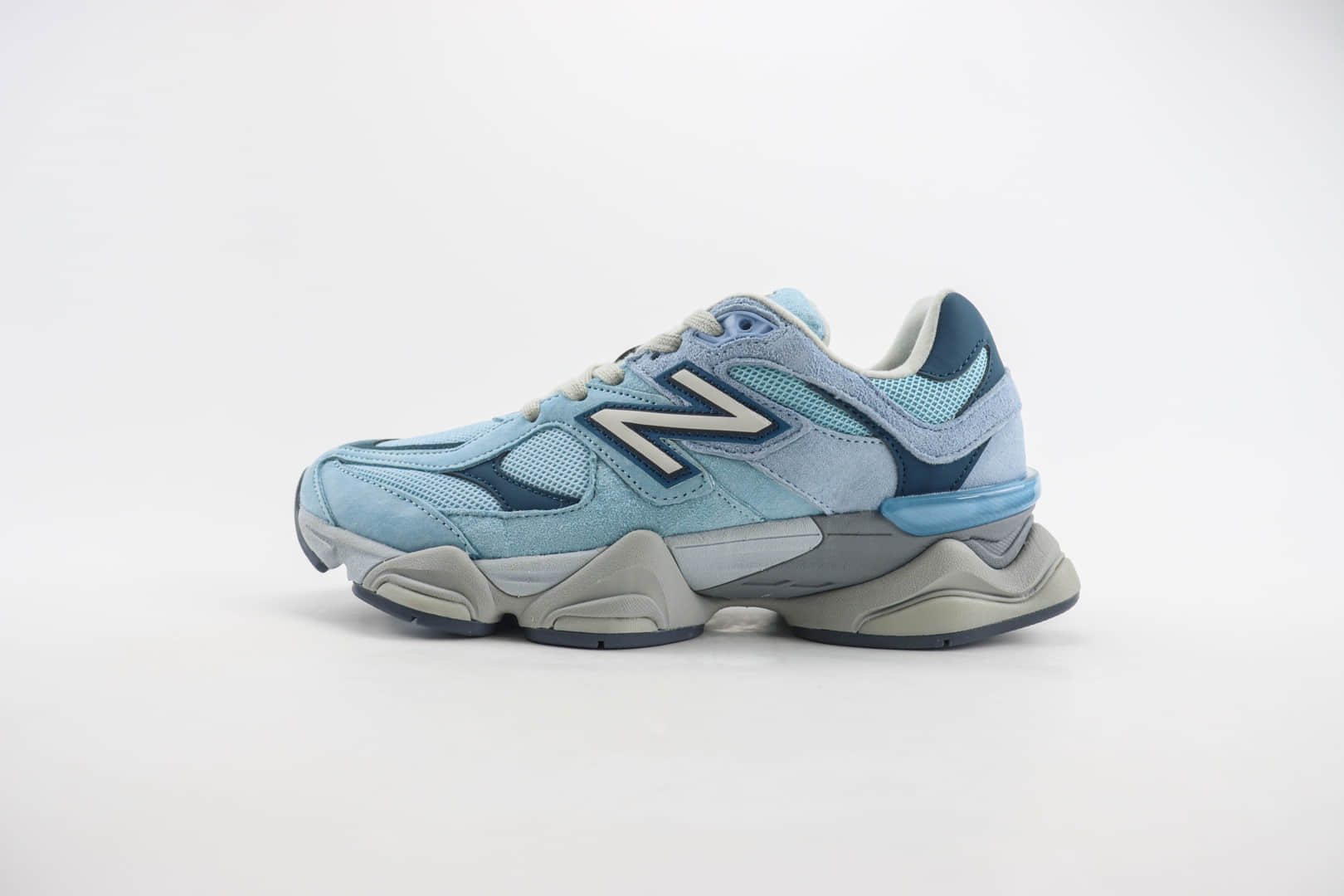 新百伦New Balance 9060纯原版本NB9060蓝色复古老爹鞋 莆田新百伦工厂 货号：U9060EED