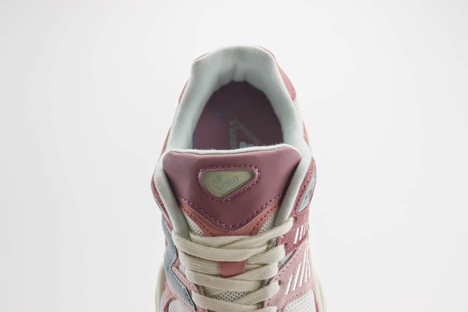 新百伦New Balance 9060纯原版本NB9060米粉色运动慢跑鞋 莆田新百伦代理 货号：U9060FRL