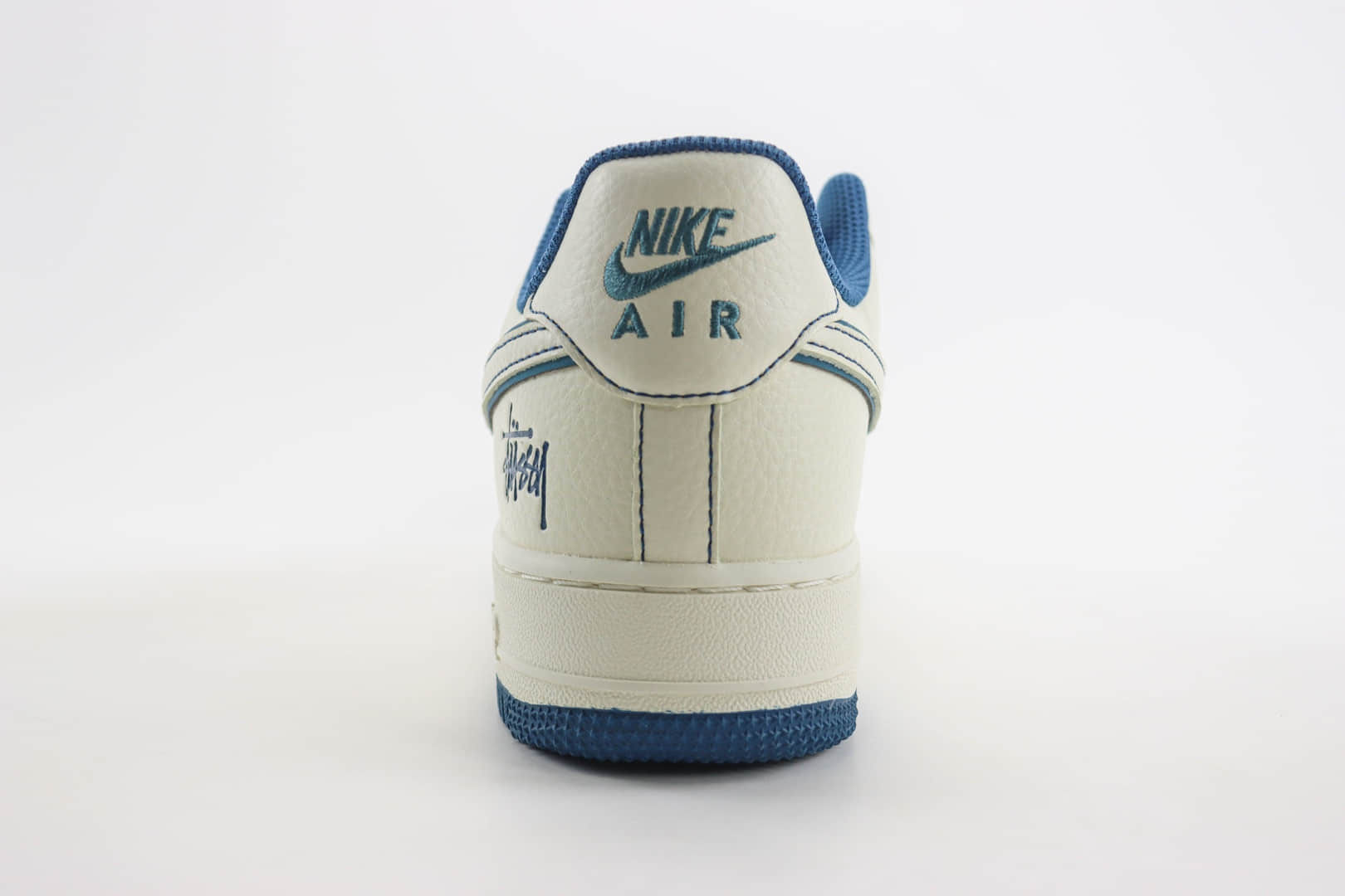 耐克Nike Air Force 1纯原版本斯图西联名空军一号白蓝色AF1板鞋 莆田耐克货源 货号：UN1635-333