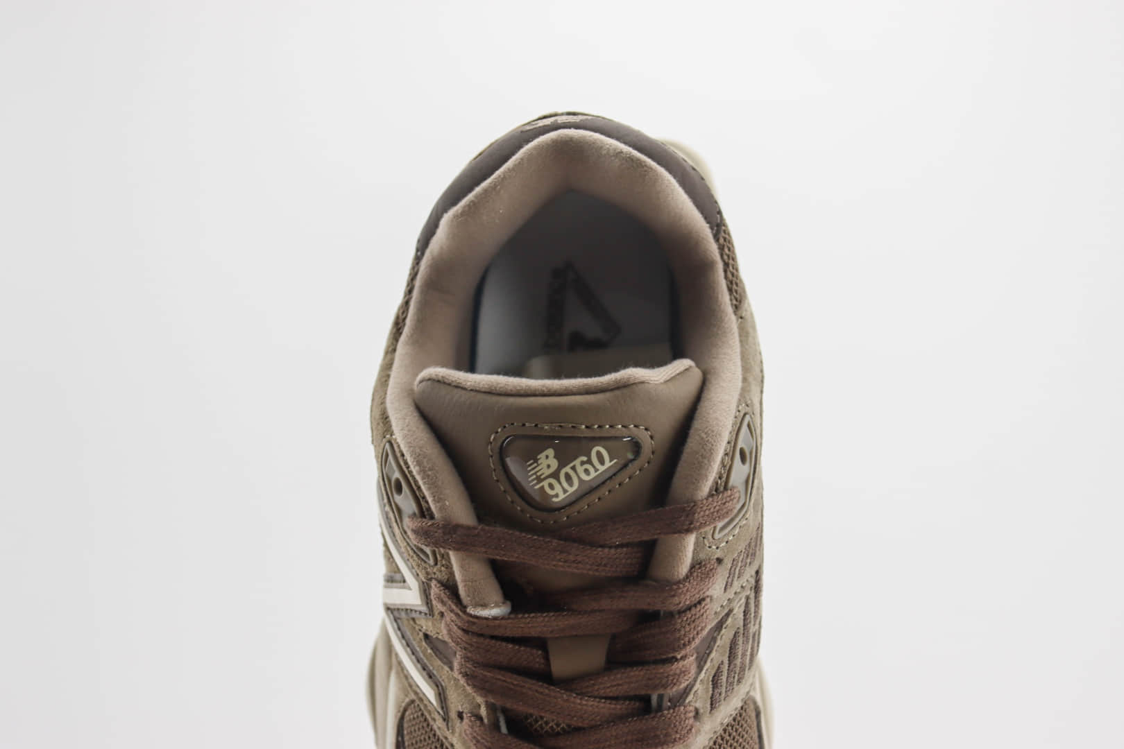 新百伦New Balance 9060纯原版本棕色NB9060复古老爹鞋 莆田新百伦工厂 货号:U9060JMR