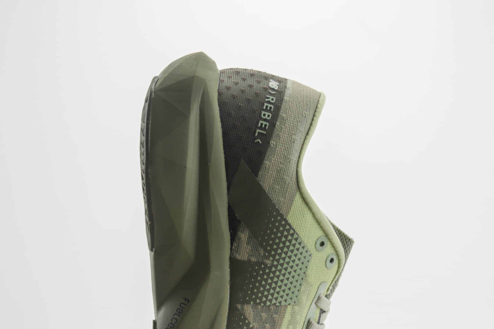 新百伦New Balance FuelCell Rebel V4纯原版本军绿色NB轻跑鞋 莆田新百伦货源 货号:MFCXLF4