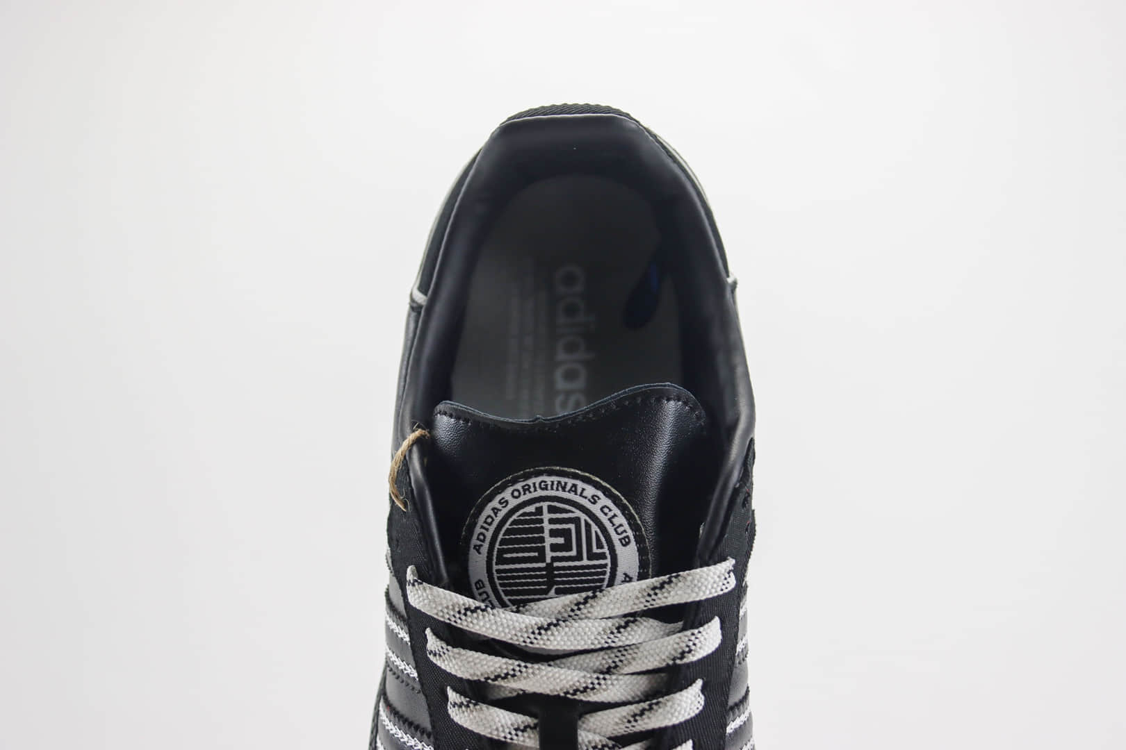 阿迪达斯adidas originals Samba OG纯原版本黑白银桑巴德训鞋 莆田阿迪达斯货源 货号：IF3918