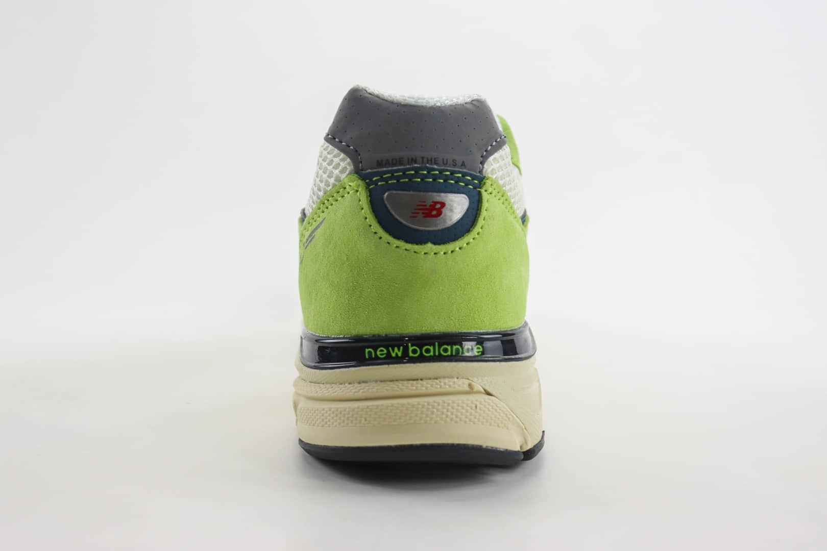 新百伦New Balance 990V4纯原版本草绿色NB990V4复古慢跑鞋 莆田新百伦货源 货号：U990NB4