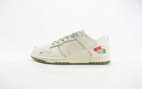 耐克Supreme x Nike Dunk Low x The North Face纯原版本北面联名Dunk米绿色Supreme板鞋 莆田耐克工厂 货号：XX2025-638