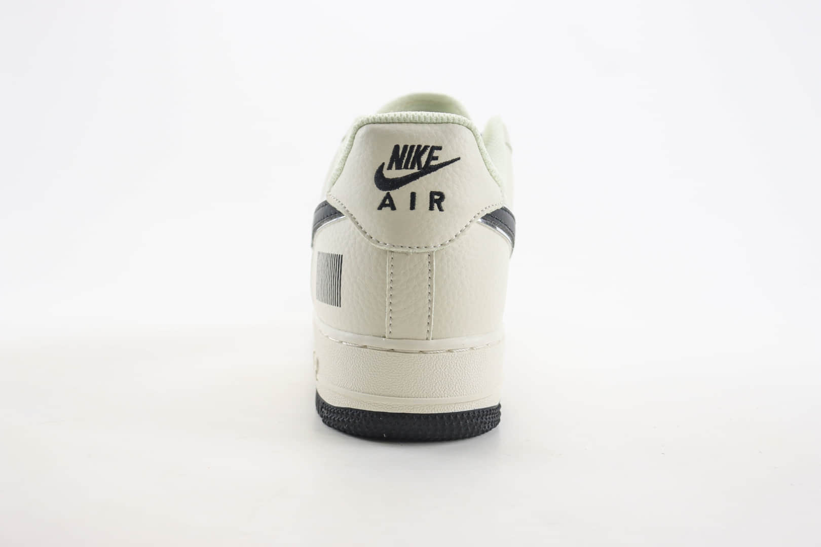 耐克Nike Air Force 1纯原版本空军一号AF1米黑色条纹码低帮板鞋 莆田耐克代理 货号：CU1836-962