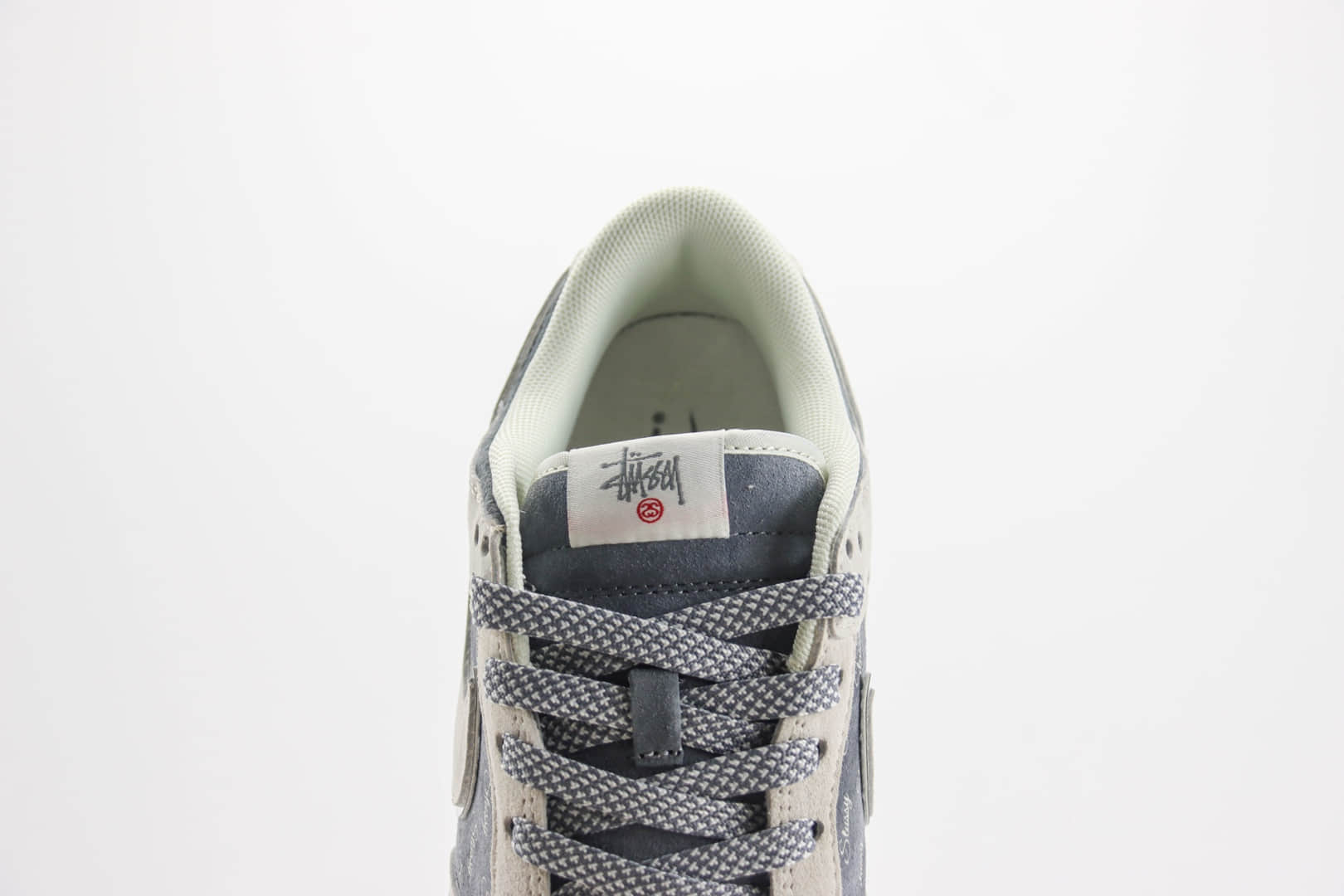 耐克Stussy x Nike SB Dunk Low纯原版本斯图西联名SB Dunk米灰色滑板板鞋 莆田耐克批发 货号:XX2025-578