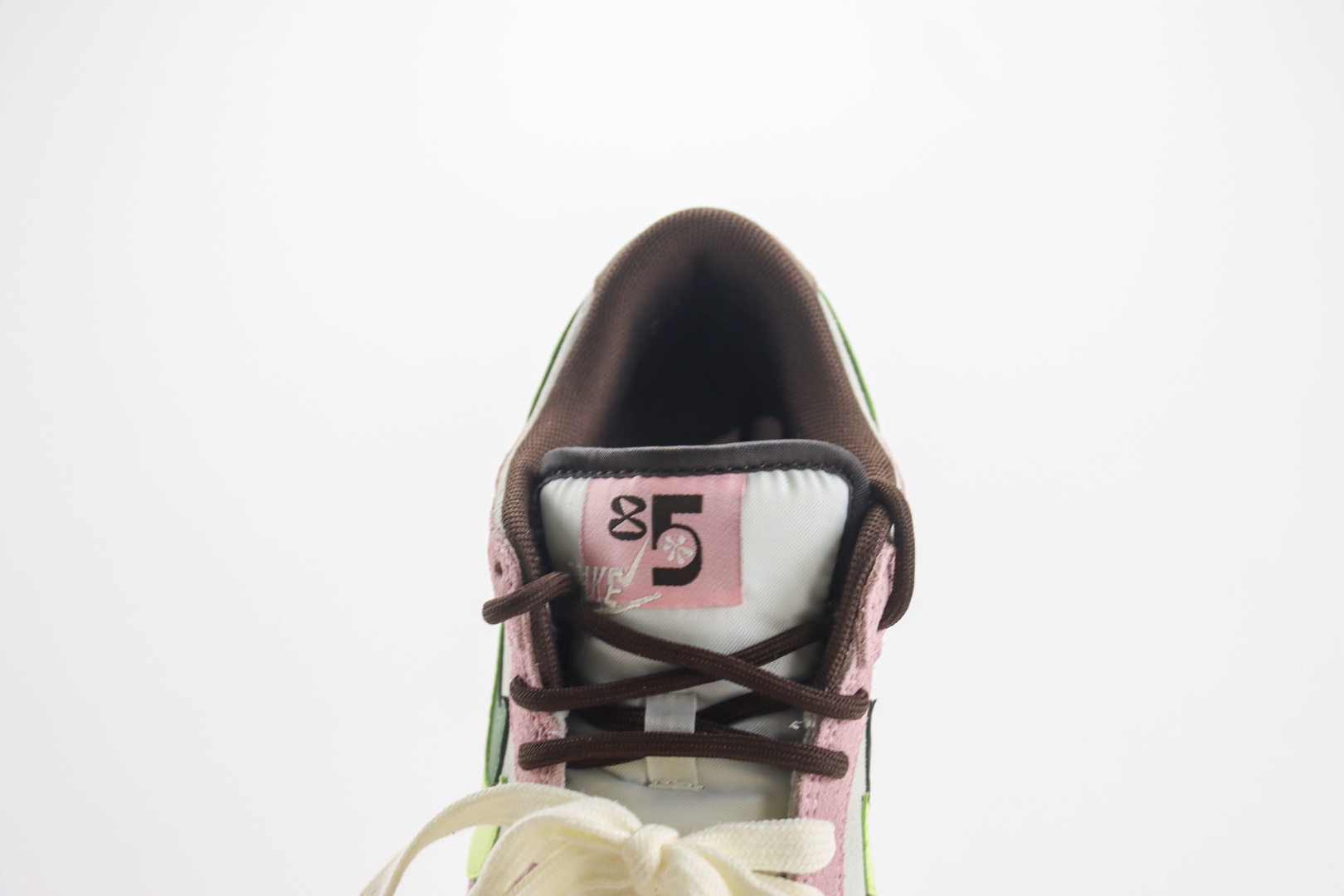 耐克Nike SB Dunk Low纯原版本低帮SB Dunk蛇年限定粉蛇滑板板鞋 莆田耐克货源 货号：HV1799-161