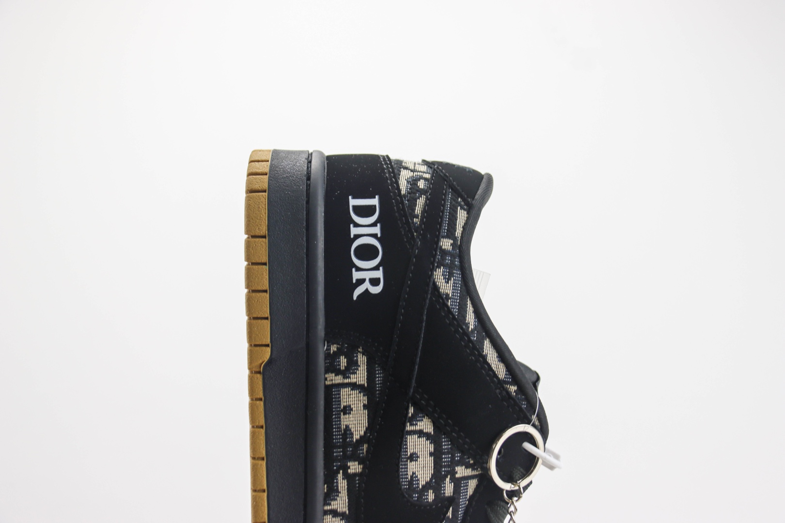 耐克Dior x Nike SB Dunk Low纯原版本低帮SB Dunk黑麂皮迪奥联名板鞋 莆田天花板Dunk 货号：KK1333-017