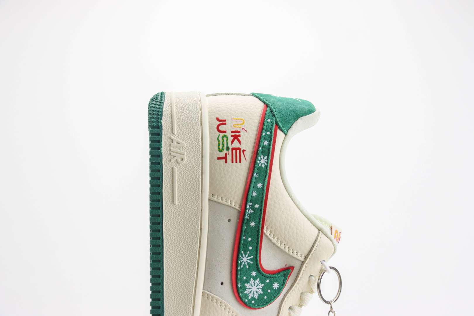 耐克Nike Air Force 1'07 Low“Christmas”纯原版本空军一号AF1圣诞节限定低帮休闲运动板鞋 莆田耐克工厂 货号：DF0188-034