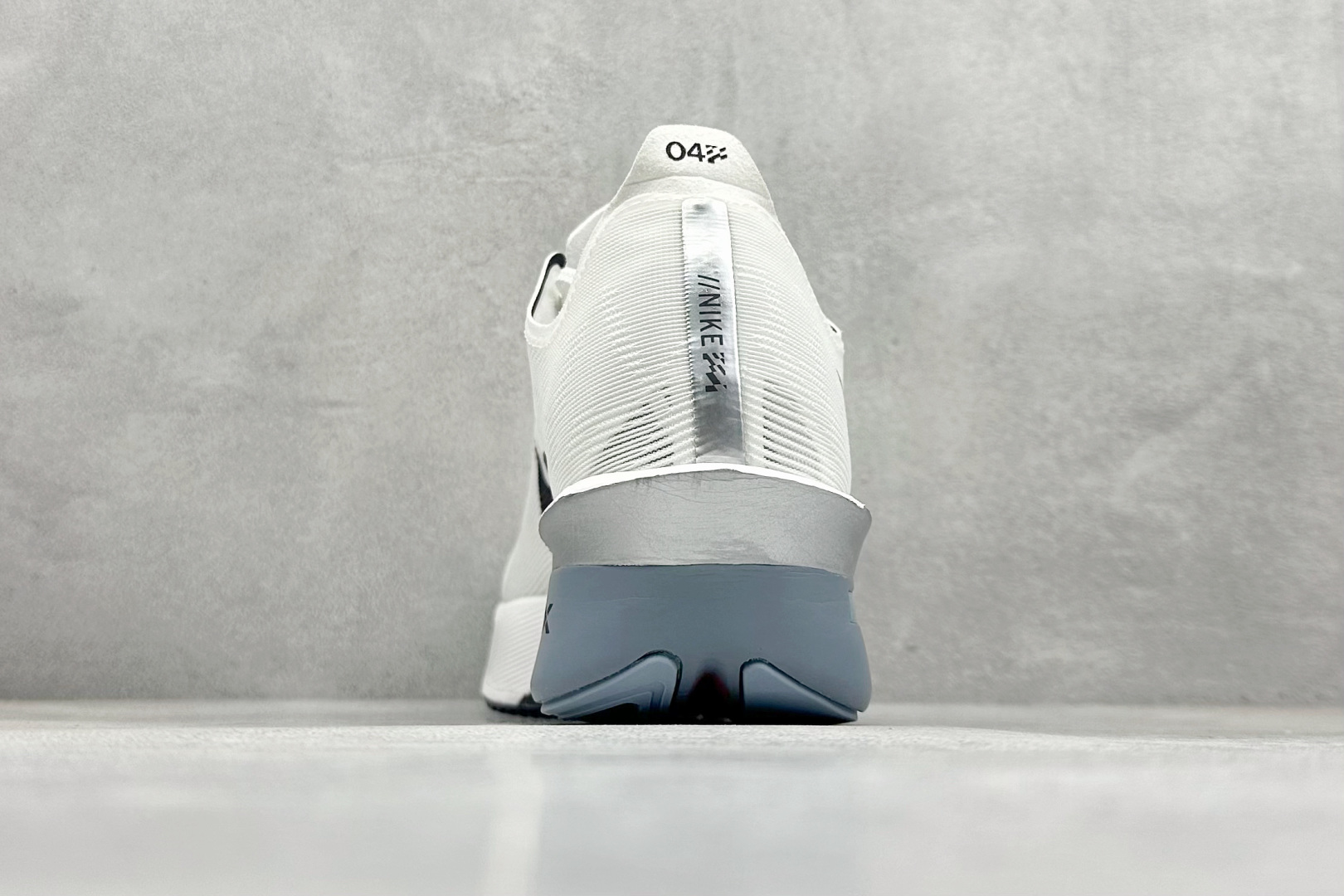 耐克Nike ZoomX Vaporfly NEXT% 4马拉松系列公路竞速超轻缓震跑步鞋信息资讯大全 货号:HF6412-100