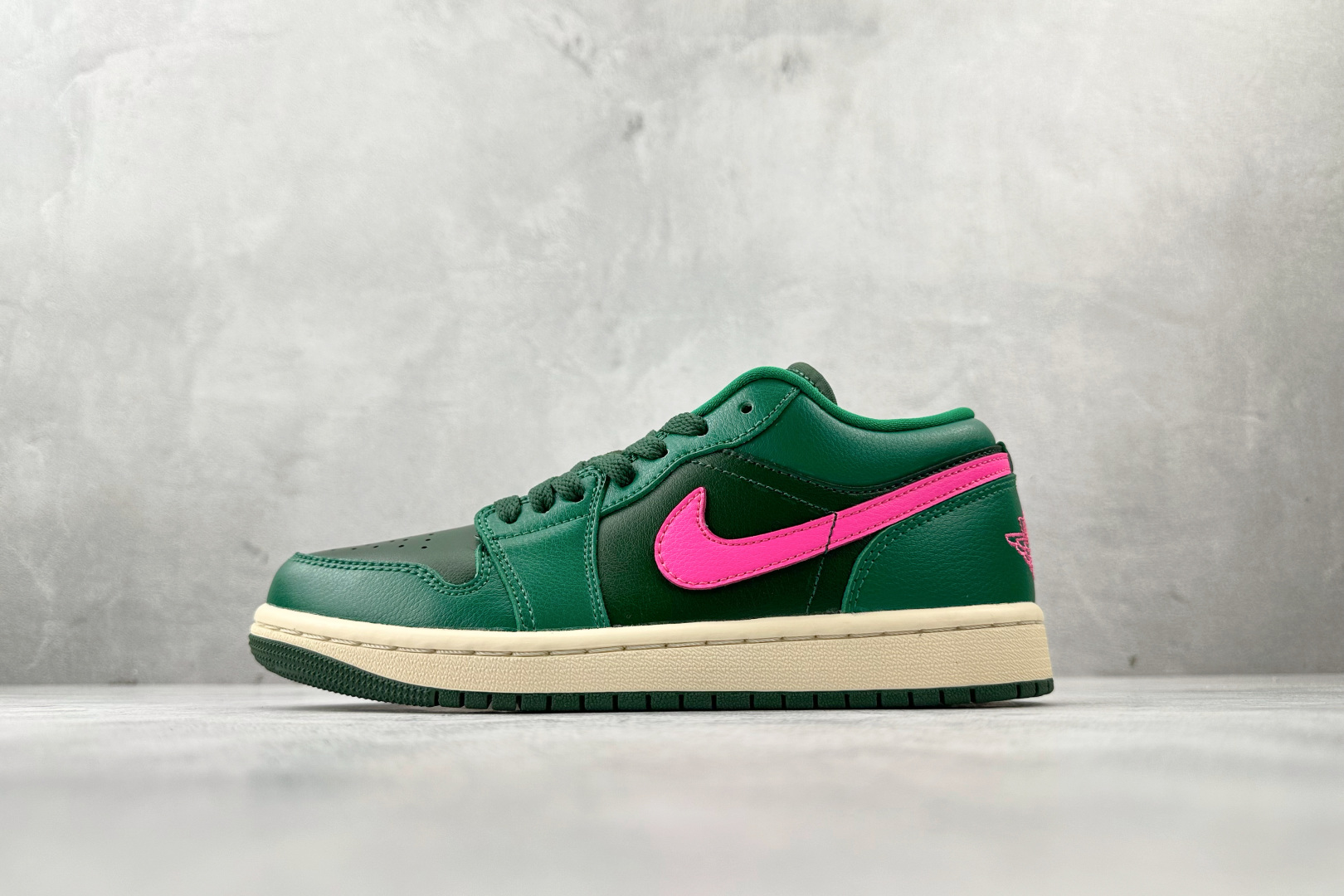 乔丹Air Jordan 1 Low纯原版本低帮AJ1“西瓜”绿粉色篮球鞋 莆田AJ货源 货号：DC0774-300
