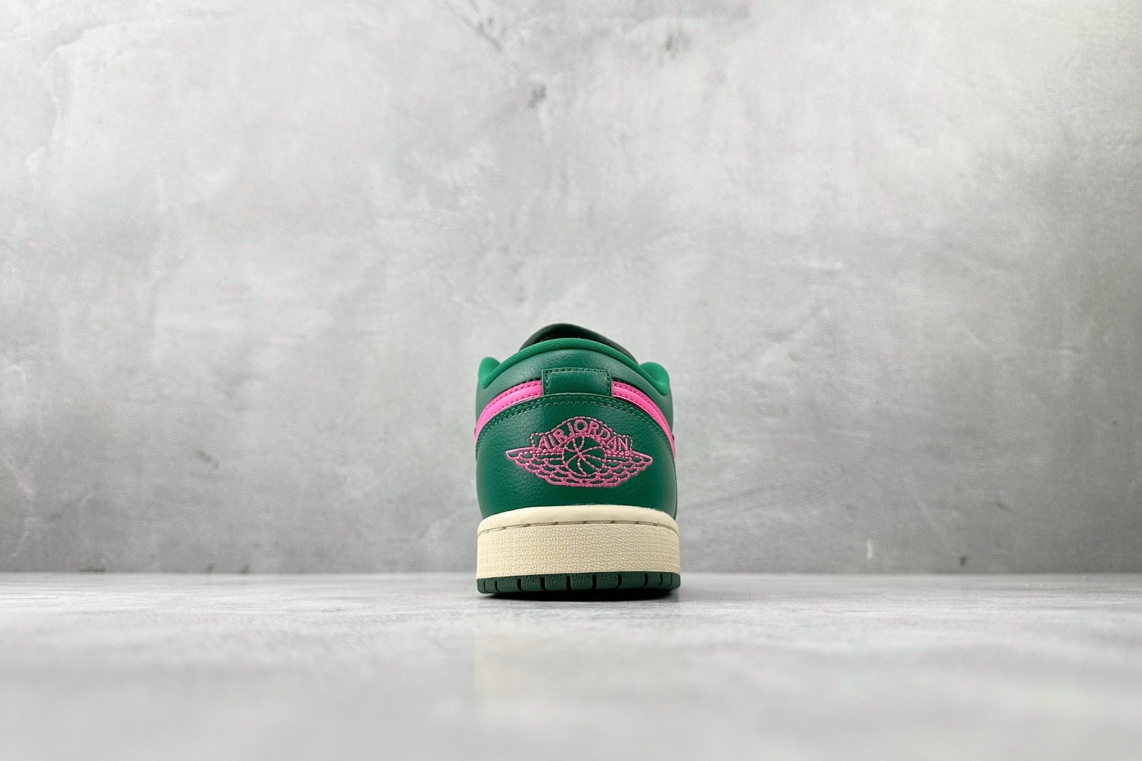 乔丹Air Jordan 1 Low纯原版本低帮AJ1“西瓜”绿粉色篮球鞋 莆田AJ货源 货号：DC0774-300