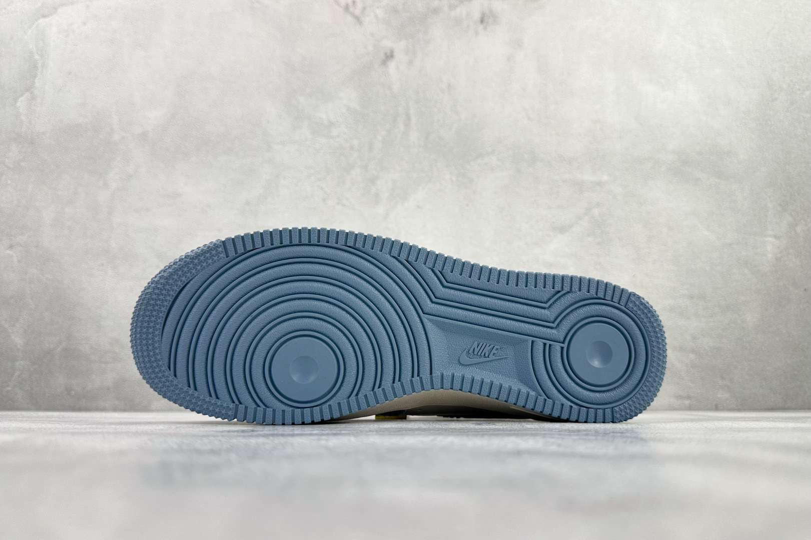 耐克NIke Air Force 1 '07 Low纯原版本MLB联名AF1蓝白色丹宁牛仔板鞋 莆田耐克货源 货号：DD1982-306