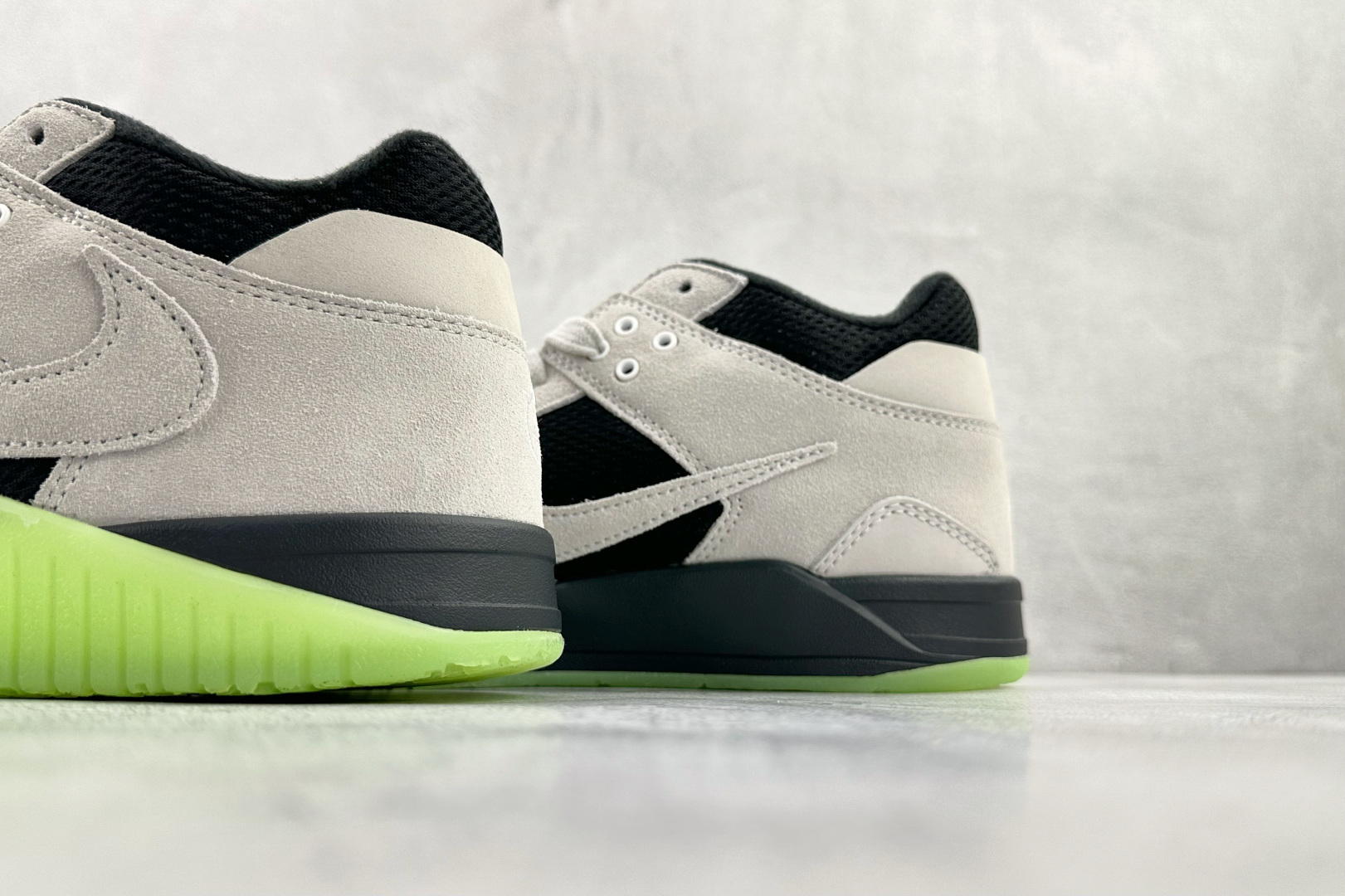 乔丹Travis Scott x Air Jordan Jumpman Jack纯原版本TS联名AJ黑绿色倒钩篮球鞋 莆田AJ货源 货号：IH7971-001