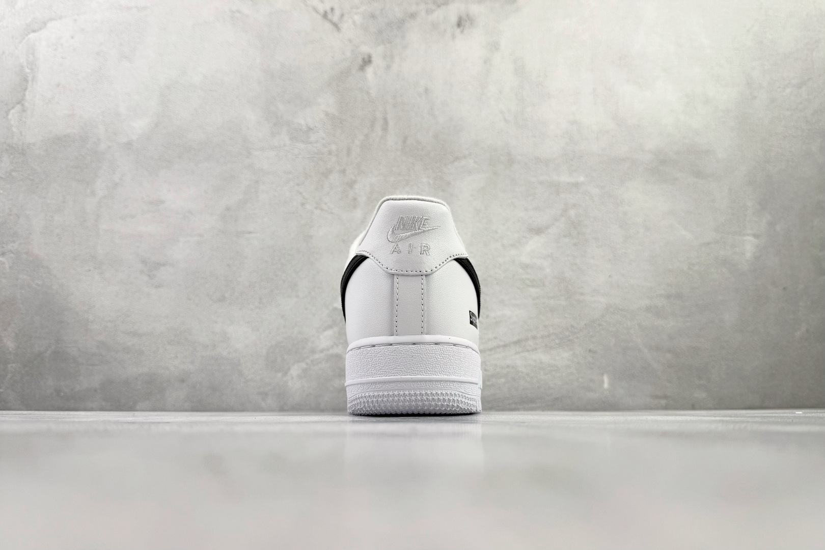 耐克Supreme x Nike Air Force 1 Low SP纯原版本Supreme联名AF1空军一号白黑勾低帮运动板鞋 莆田耐克代理 货号：CU9225-102