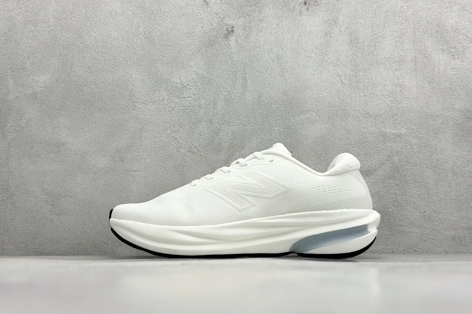 新百伦New Balance W880纯原版本M880白色缓震跑鞋 莆田新百伦货源 货号：W880W15