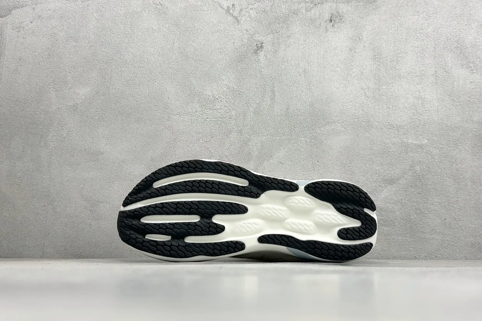 新百伦New Balance W880纯原版本M880白色缓震跑鞋 莆田新百伦货源 货号：W880W15